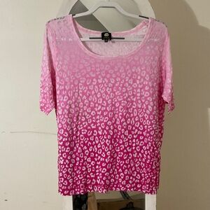 Jones New York Pink Gradient Leopard Tee